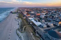 300ft to the Beach • Central A/C, Linens & Towels, Beach Badges & Gear Included - balcony