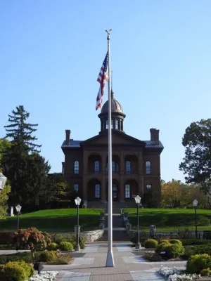 St. Croix Riverview Home...Walking Distance to Downtown Stillwater のホテル