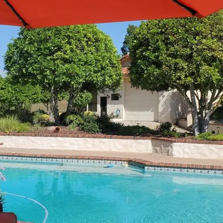 Detached guest house on private gated Spanish Estate with a pool, Temecula close