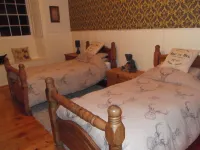Private Annex to Manor Sleeps 6