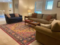 Spacious apartment in beautiful, historic Arlington VT