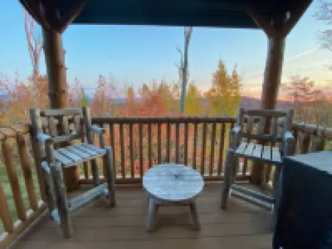 Ski In / Ski Out Treetops Home with Outdoor Private Spa Hotels in Stratton Mountain