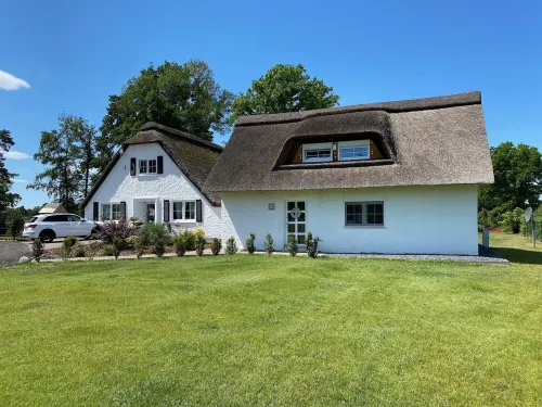 Thatched cottage with sauna (incl, terrace, garden in Worpswede Hotels in Lilienthal