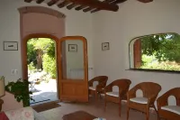 Antica Casa Colonica con Piscina nel Giardino Della Villa Settecentesca De Rossi