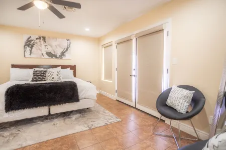 Game Room/ Pool and Jacuzzi Cozy Home in Yuma