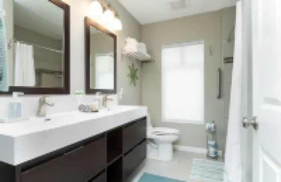 Historic home WALK to Quaint Old Town Cottonwood! Close to SEDONA and Jerome!