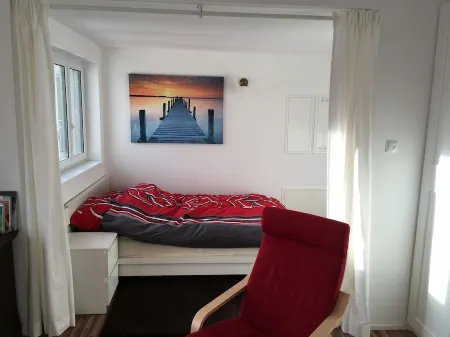 High quality 1 1/2 room apt. with lake view and large terrace!