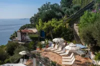 Fabulous Villa Azalea in Positano