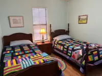 Secluded cabin - 10 miles from Fredericksburg!