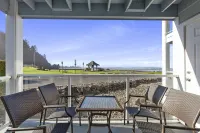 Family-Friendly Bayfront Condo, Patio Beach Access, Walk to Beach & Dining