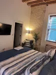 Fabulous unique downtown adventure plus boardwalk-beach and lighthouse 2.4 m