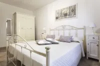 Spacious country house with pool, barbecue, family friendly! - balcony