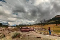 BEAR TRACK HIDEAWAY Sleeps 4 - Just 10 minutes from Glacier National Park - アパートメント
