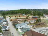 Beautiful Modern/Rustic Cottage in the heart of Lead!!!