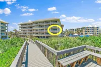 Oceanfront Condo with Panoramic Ocean Views on S. Hutchinson Island/Stuart