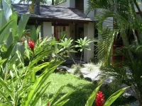 5 bedroom 5 bathroom, private poolside cabana bedroom, Beach 20meters