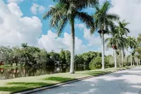 Modern Ground Floor Rental Unit near Anna Maria Island