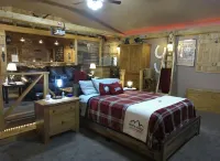 Rustic Serenity in the Ozarks