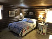 Prospect Mountain Sportsman's Lodge with private fishing lakes