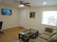 2 Bedroom Apartment Near Downtown Durham