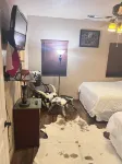 Entire Farmhouse Decatur —-5 minutes from the city