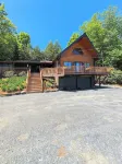 Authentic Log Home in Warren. Ski town. Mountain biking. Short walk to lake.