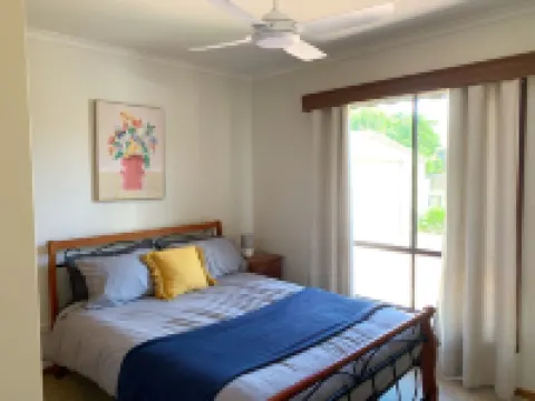 Spacious home in Corowa’s best street right across from the Murray/pet-friendly! Hotels in Corowa