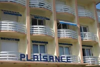 Studio apartment for 2 P - south facing balcony with lake classified  - center