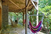 Beautiful Log cabin nestled in the mountains of Lake Lure