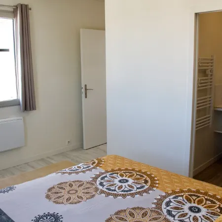 Superbe Appartement 2/4 Personnes au Centre de L'île D'oléron Отели в г. Сен-Пьер-д'Олерон
