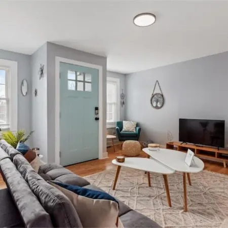 BOHO BUNGALOW - STEPS FROM HISTORIC DOWNTOWN APEX<br>