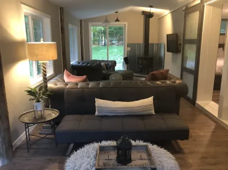 Maine Wilderness Oasis: Swimming, Hiking, Fishing, Boating