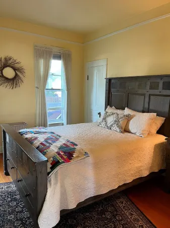 Well Maintained Home Within Three Blocks from Historic Main Street Sheridan Отели в г. Шеридан