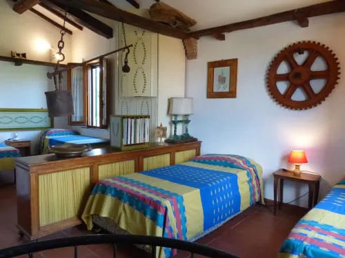 Podere Tresa Farmhouse Umbria-Tuscany Border for Families and Friends- Private Pool