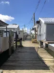 6 Man Beer Can Venice Marina Front Row Ice, Wifi, & W/D Great Camp