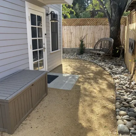 Downtown Cozy Cottage, two blocks from downtown and new!