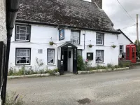 Two Bedroomed Holiday Cottage With Sea Views just one mile from the beach