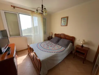 La Villa Bella Vista : Serra-di-fiumorbo 6 Pers. 3 Chambres - 1 Salle de Bain Отели рядом с достопримечательностью «Plage de Calzarellu»