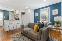 Pet-friendly, heart of downtown