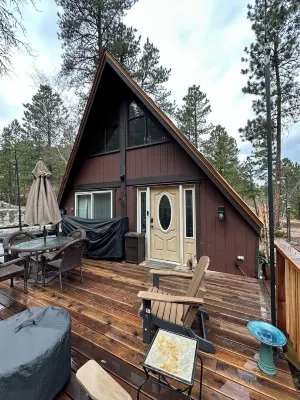 Fun 3-bedroom cabin Close to Keystone, Hill City, Rushmore, Pactola & ATV Trails