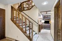 Relaxing Lake Home with Private Water Access - Pet Friendly Hotels in Rice Lake