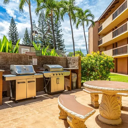 Beautifully upgraded condo in Maui Vista steps from world class beaches.