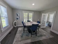 4-Bedroom Home /Port Clinton. Close to restaurants/shopping, Jet Express, beach.