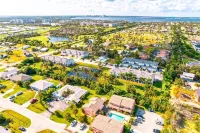 Sandy Feet Retreat - Minutes to Sanibel - Pool - Fast WiFi - Free Parking Các khách sạn ở Iona