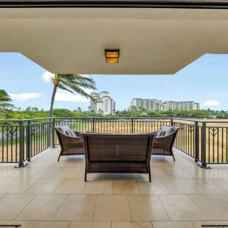 Incredible 3-bedroom villa with amazing secluded Lagoon in Ko Olina resort area.