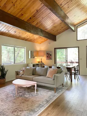 Cozy Mountain home near lakes+summer activities