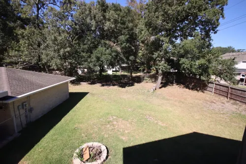 The Perch- 1 Bedroom garage apartment-2nd floor