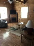 Cabin #4   Secluded and Quiet
