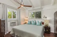 Gated cottage, 3 blocks to beach, A/C  Close to Tunnels. Lots of outdoor space Hotel in zona Limahuli Garden and Preserve