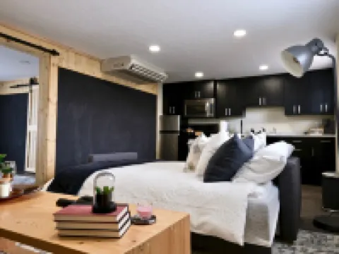 Golden Spike Stable Getaway in Downtown Tremonton Hotels in Box Elder County